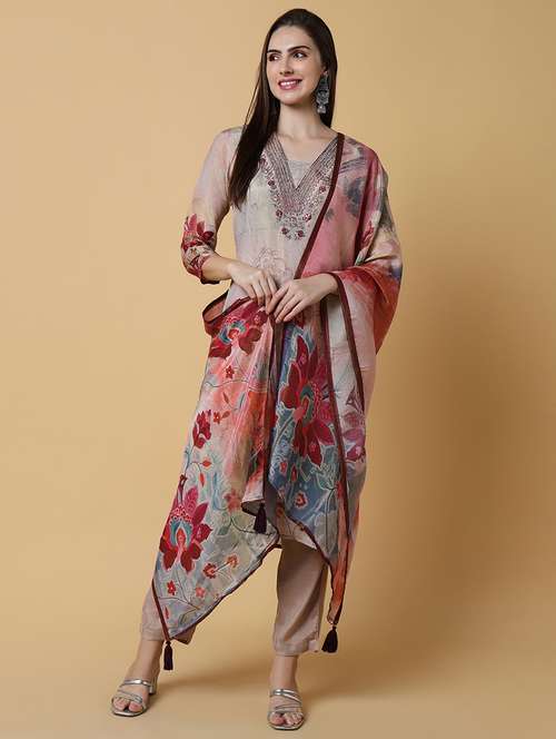 women three quarter sleeve kurta pant with dupatta set - 21550427 -  Standard Image - 0