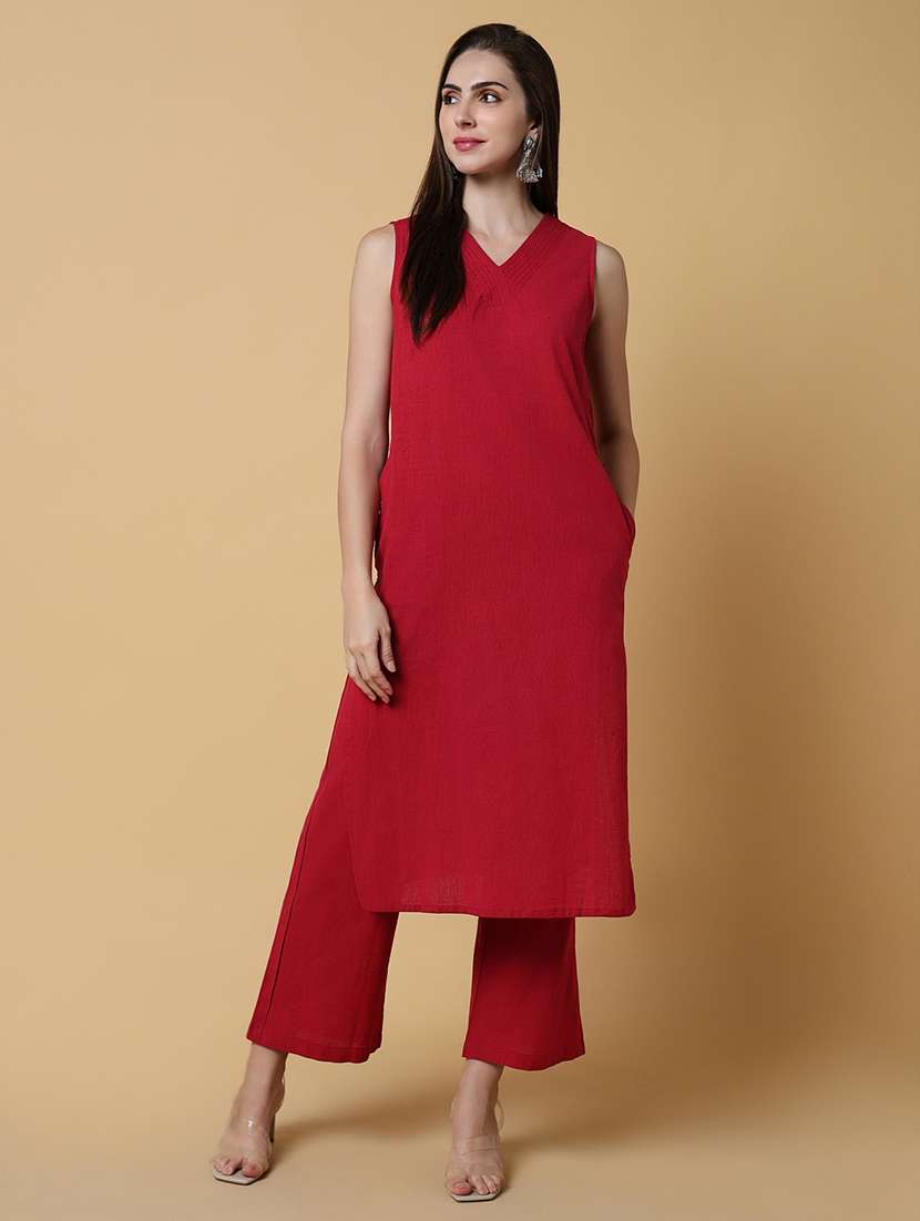 women red solid kurta pant set