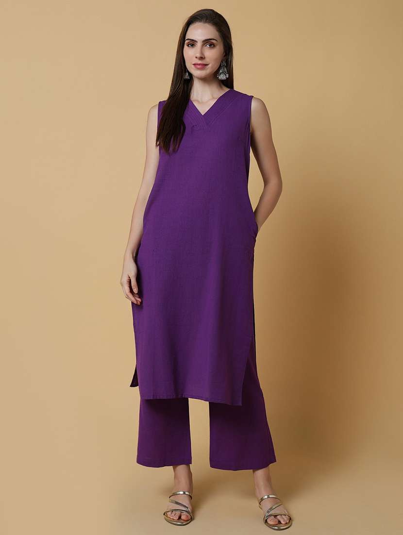 women purple solid v-neck kurta pant set