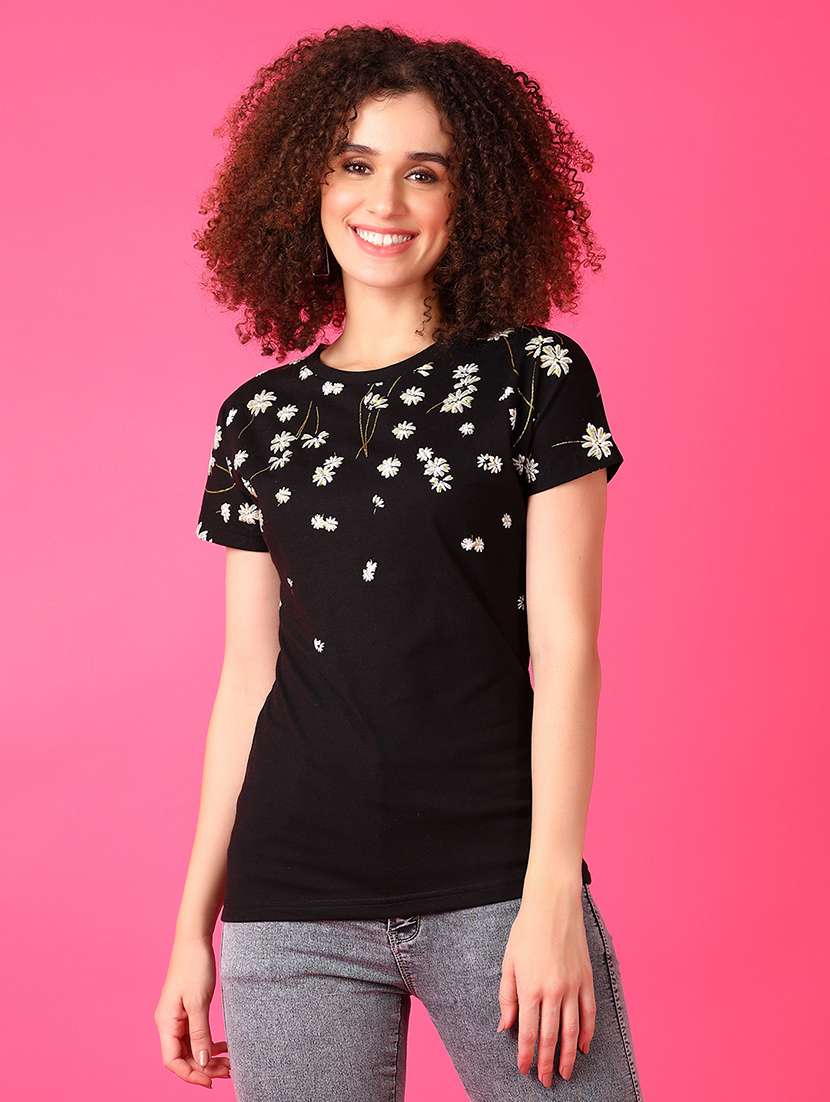 women round neck front print t-shirt