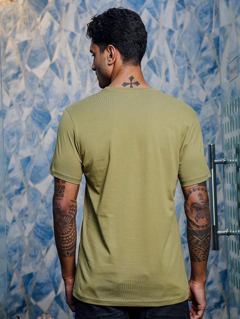 men front print short sleeve t-shirt - 21552864 - Standard Image - 2