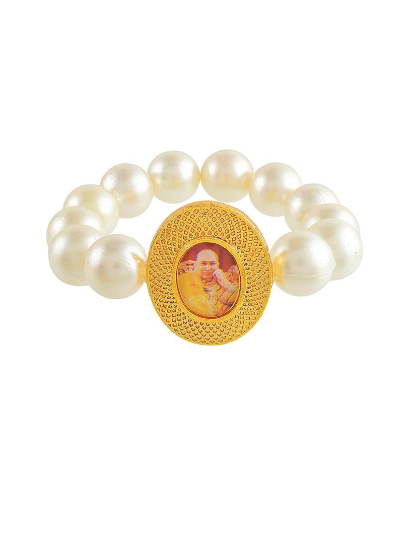 white crystal beaded bracelet - 21553758 -  Standard Image - 2