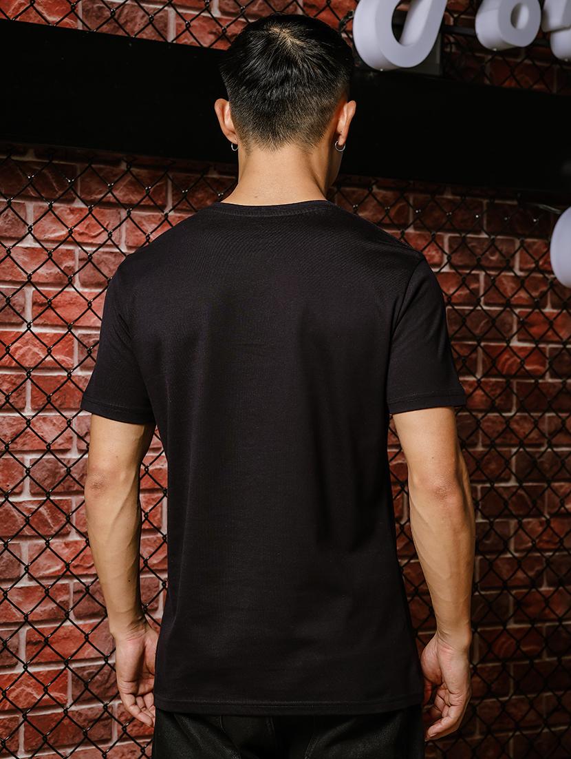men chest print round neck t-shirt - 21553854 - Standard Image - 2