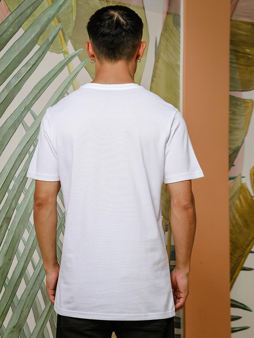 men chest print round neck t-shirt - 21553861 - Standard Image - 2