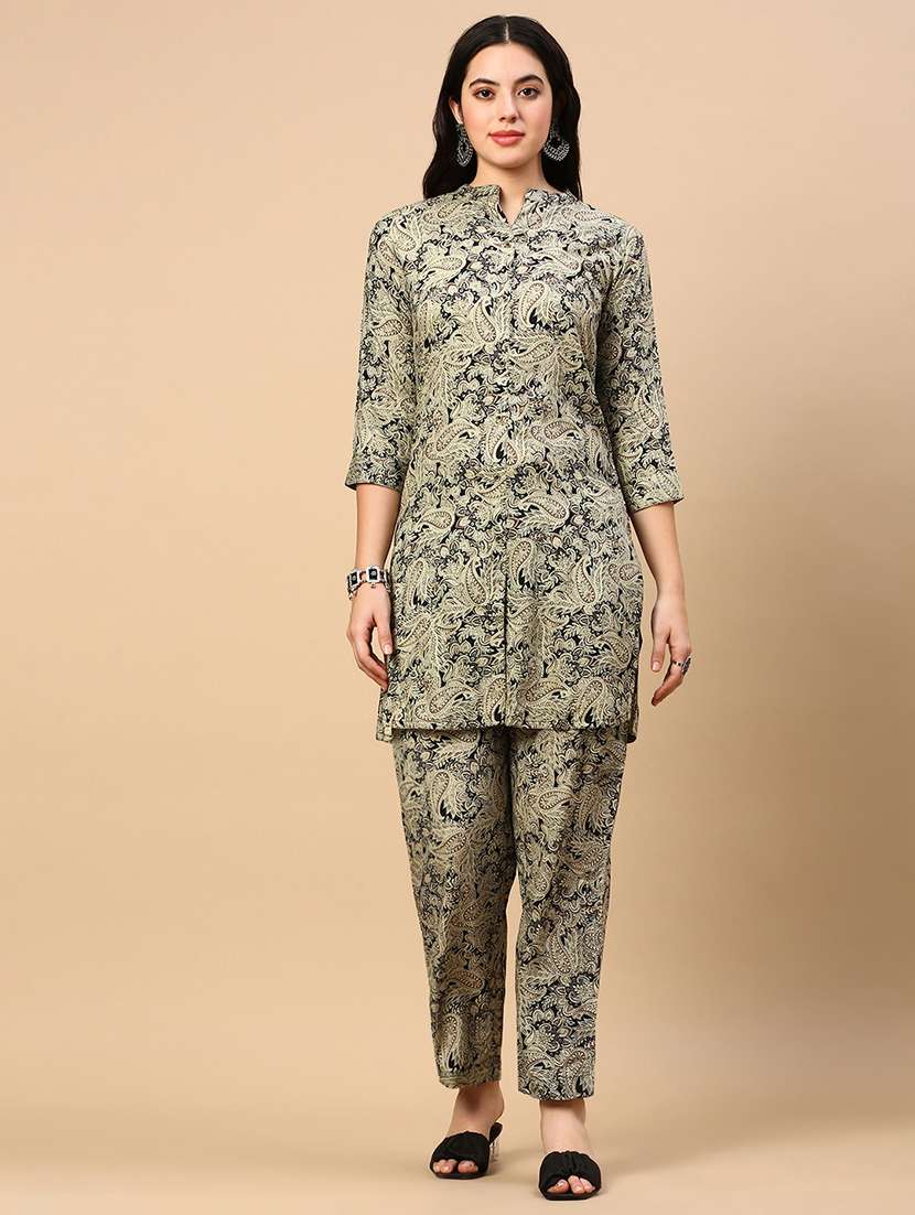 women printed kurta & pant set