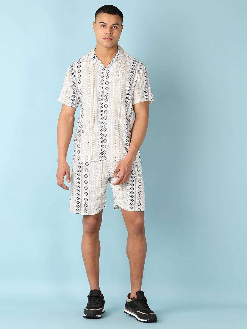 men printed short sleeve casual shirt - 21555720 -  Standard Image - 2