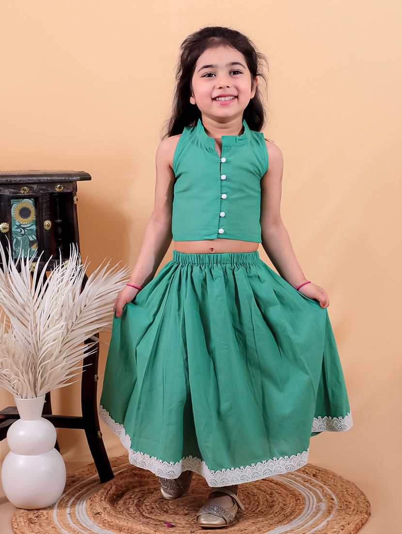 girls solid sleeveless top & skirt set