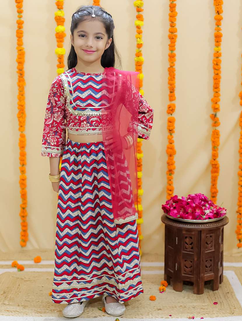 girls printed three quarter sleeves lehenga choli set