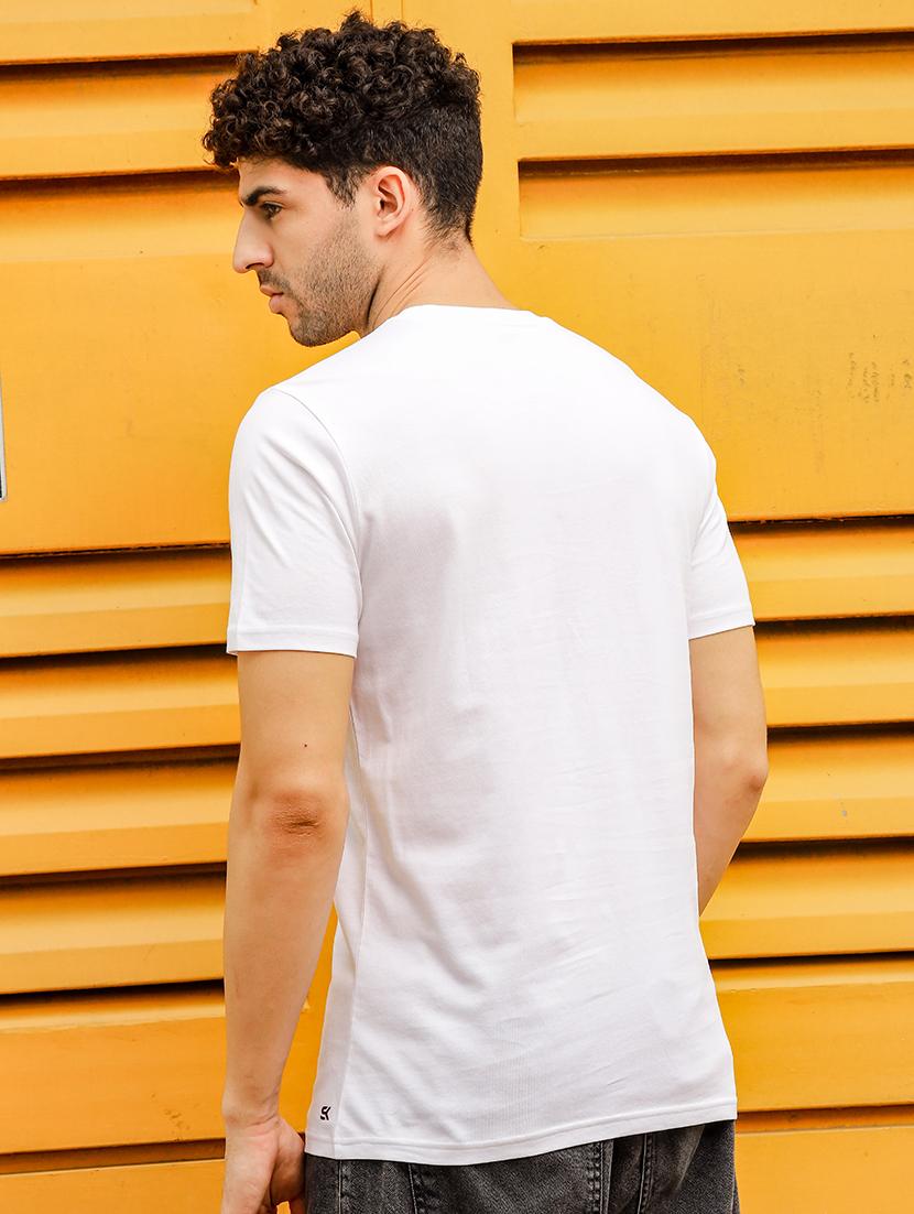 men chest print round neck t-shirt - 21557435 - Standard Image - 2
