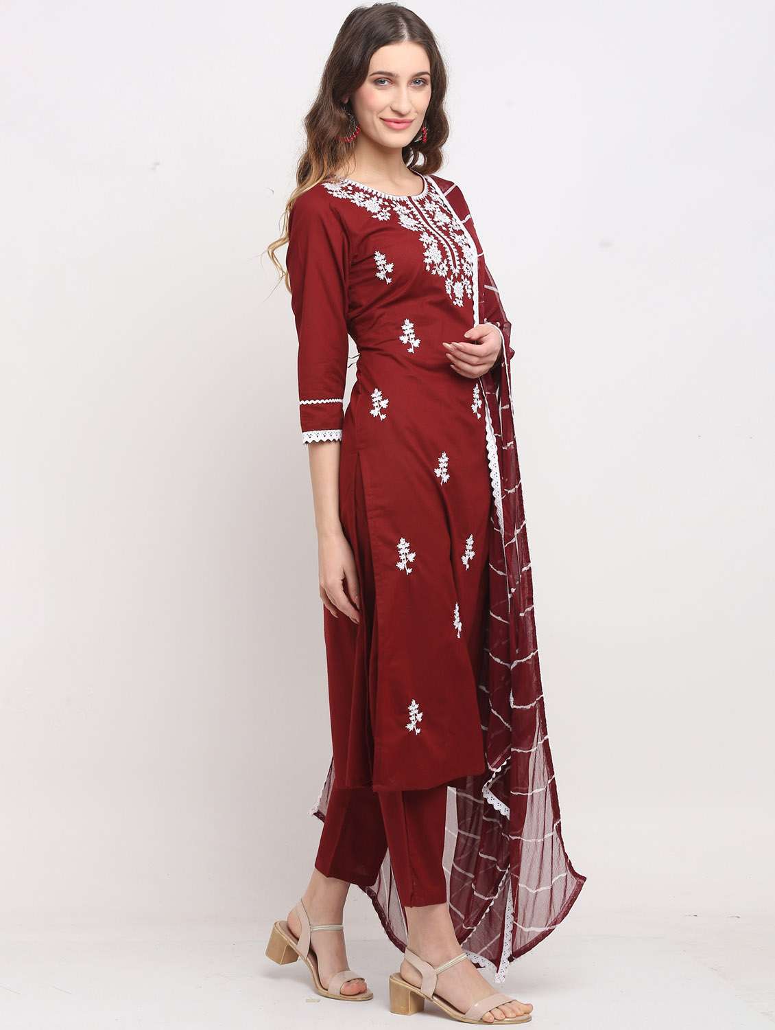 women embroidered kurta pant set with dupatta - 21558333 - Standard Image - 2