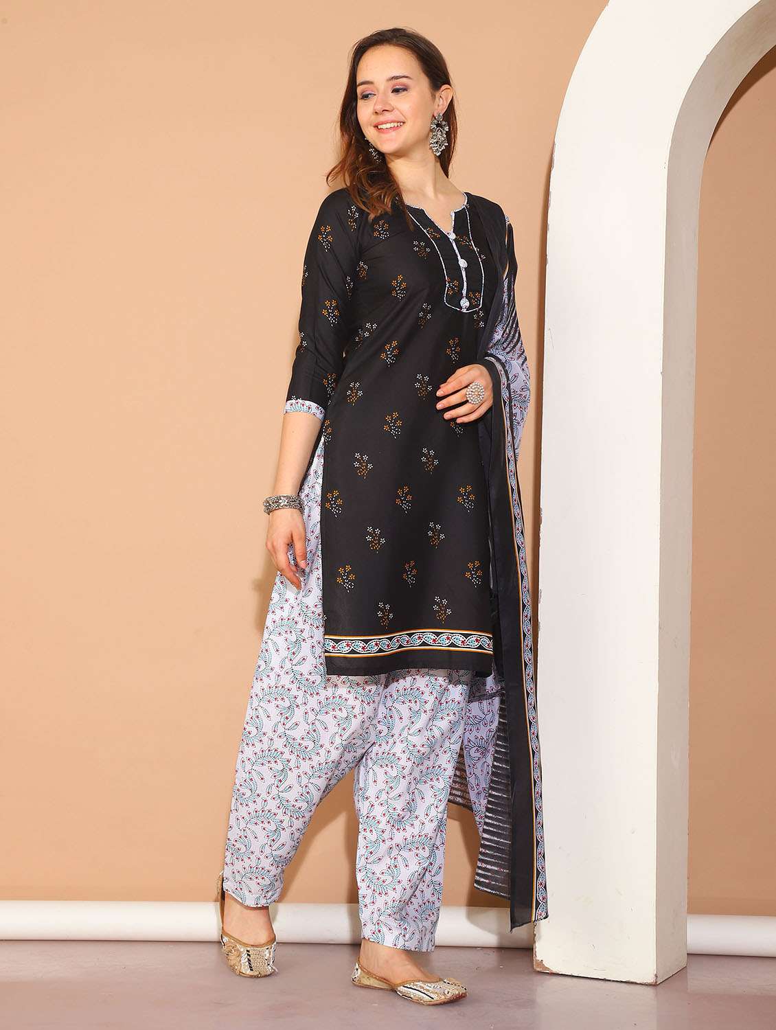 women floral printed kurta salwar set with dupatta - 21558522 -  Standard Image - 2