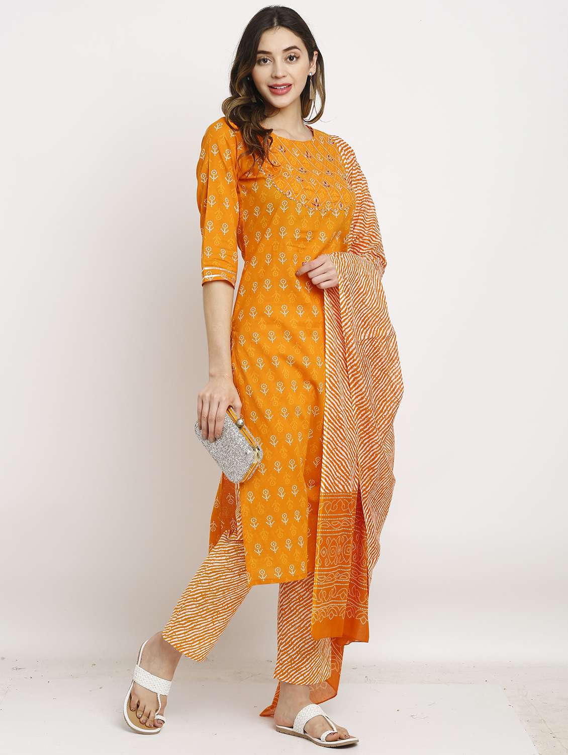 women printed kurta pant set with dupatta