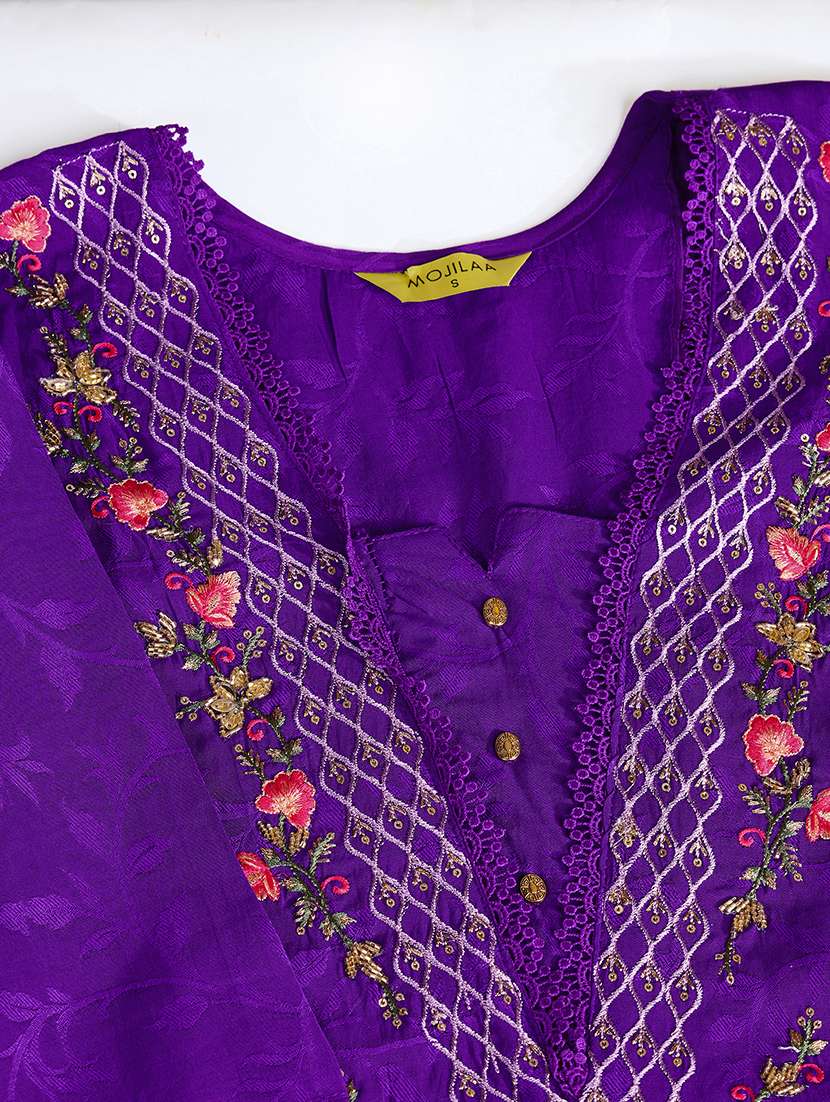 women three quarter sleeve kurta pant with dupatta set - 21558671 -  Standard Image - 7