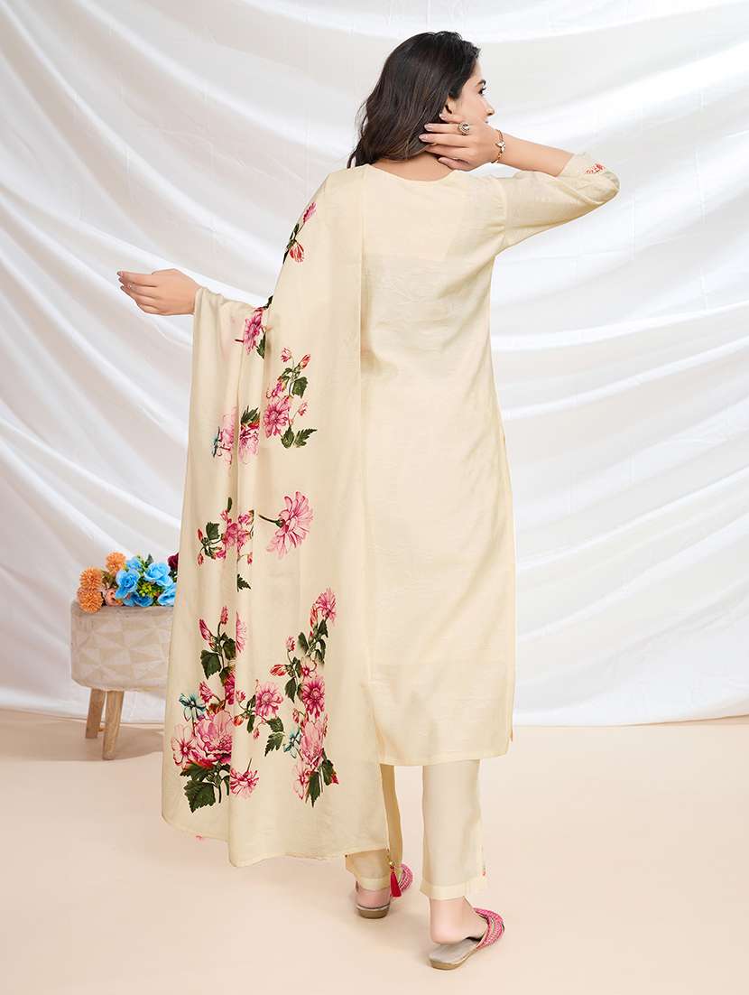women embroidered kurta pant set with dupatta - 21558673 -  Standard Image - 2