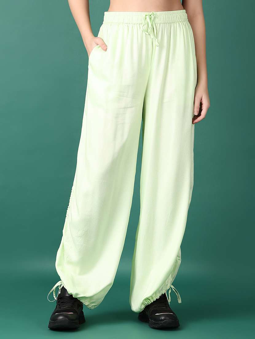women solid side slit elasticated hem trouser