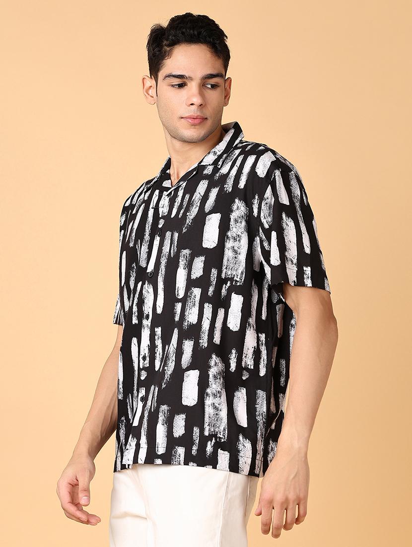 men printed short sleeve casual shirt - 21558814 - Standard Image - 2