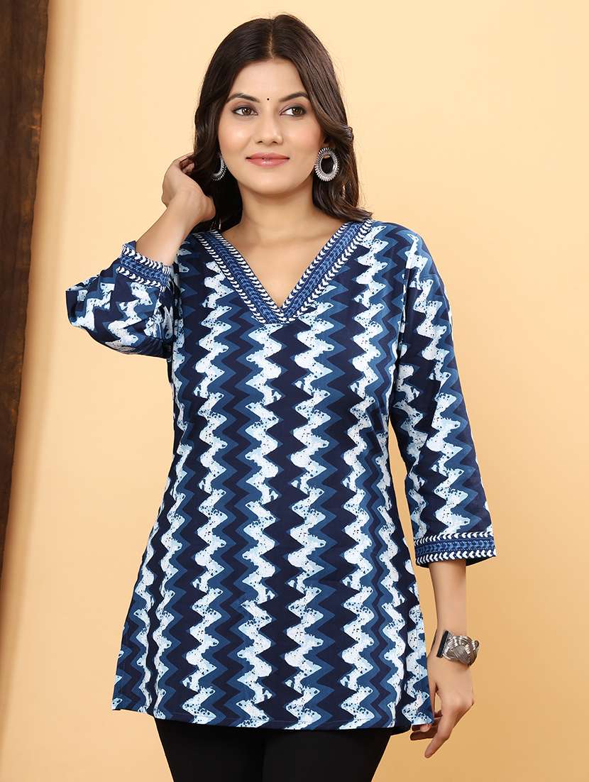 women printed three quarter sleeve kurti - 21559236 - Zoom Image - 0