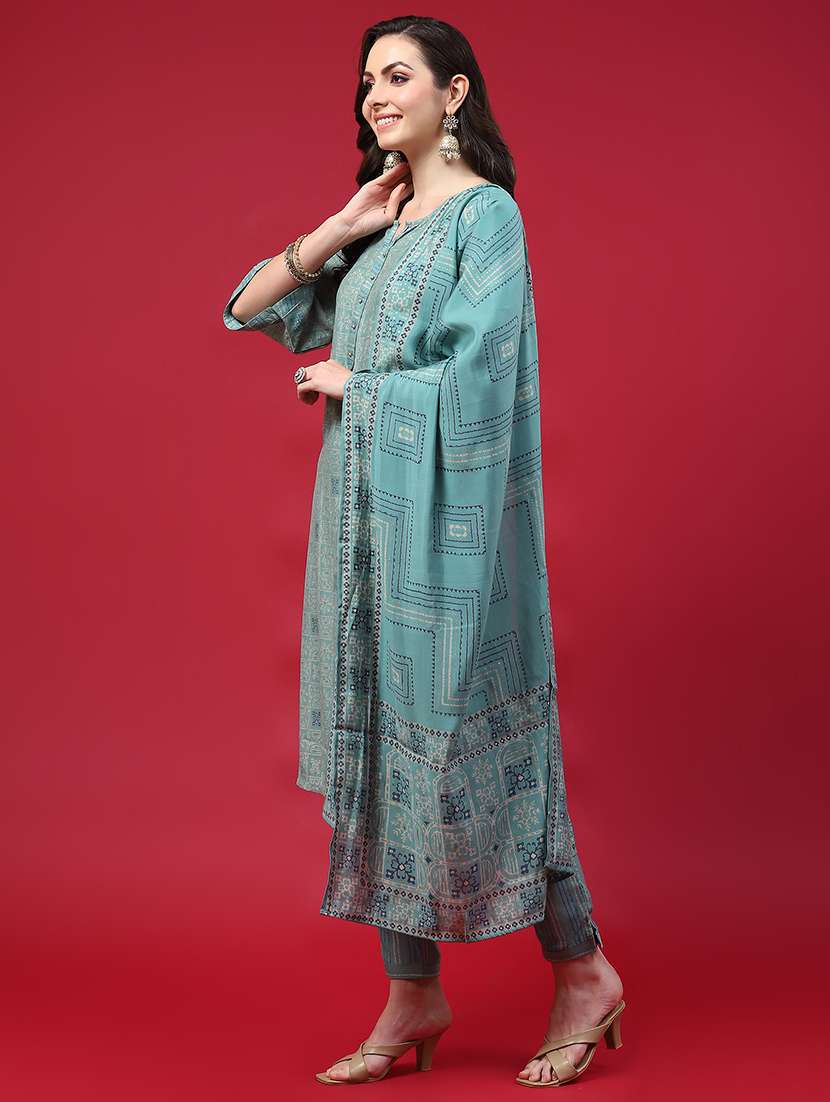 women three quarter sleeve kurta pant with dupatta set - 21559560 -  Standard Image - 2