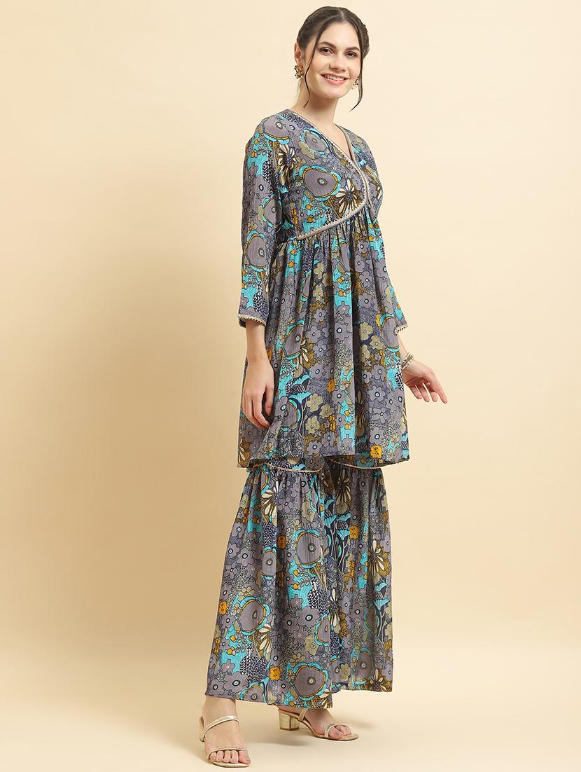 women three quarter sleeve kurta sharara with dupatta set - 21559612 - Standard Image - 2