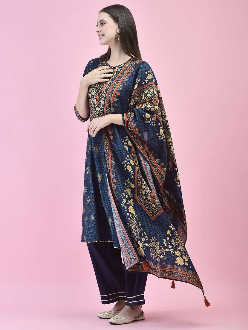 women three quarter sleeve kurta pant with dupatta set - 21559617 -  Standard Image - 2