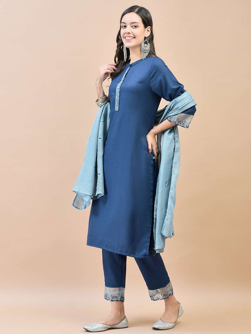 women three quarter sleeve kurta pant with dupatta set - 21559619 - Standard Image - 2