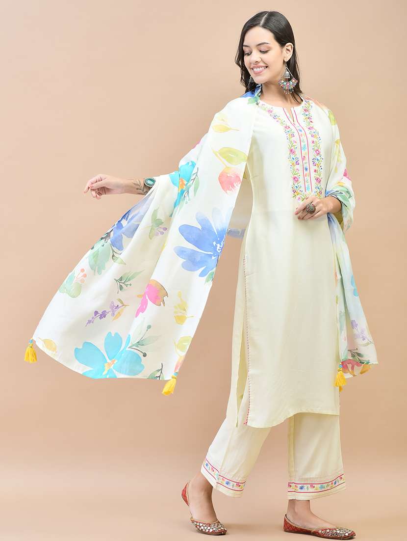 women three quarter sleeve kurta pant with dupatta set - 21559632 -  Standard Image - 2