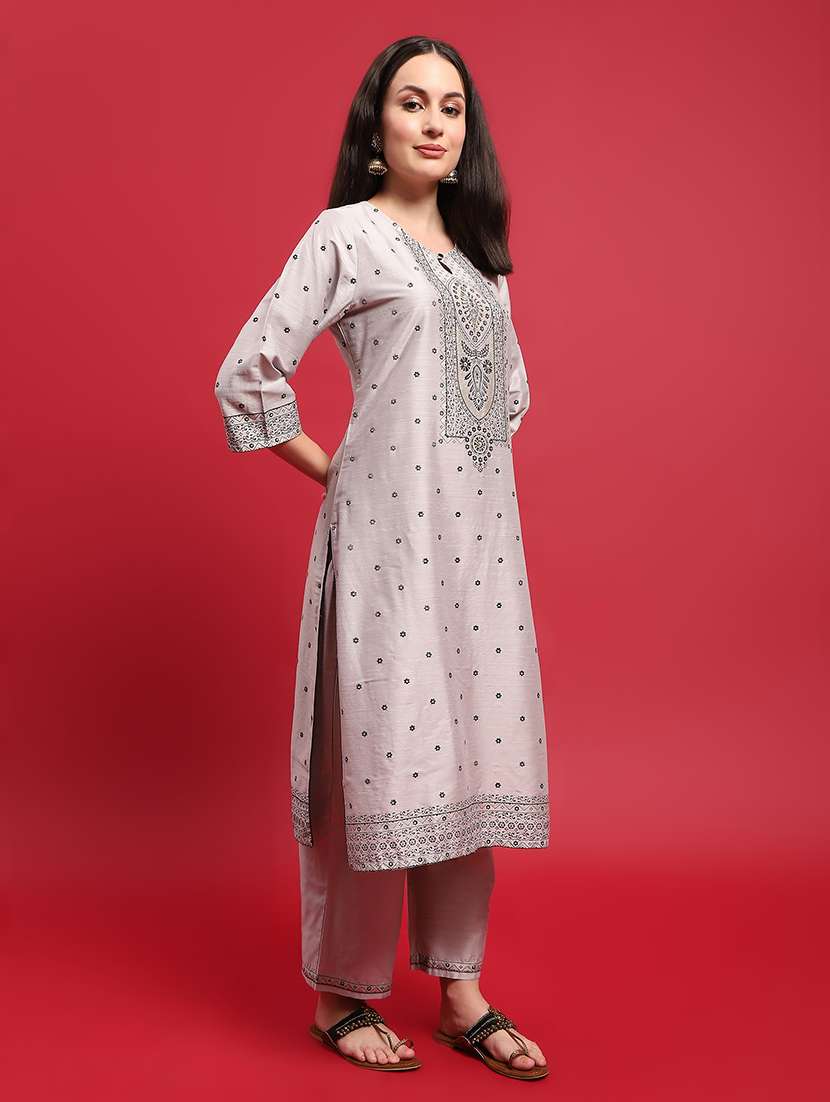 women self design three quarter sleeve suit set - 21559643 - Standard Image - 2