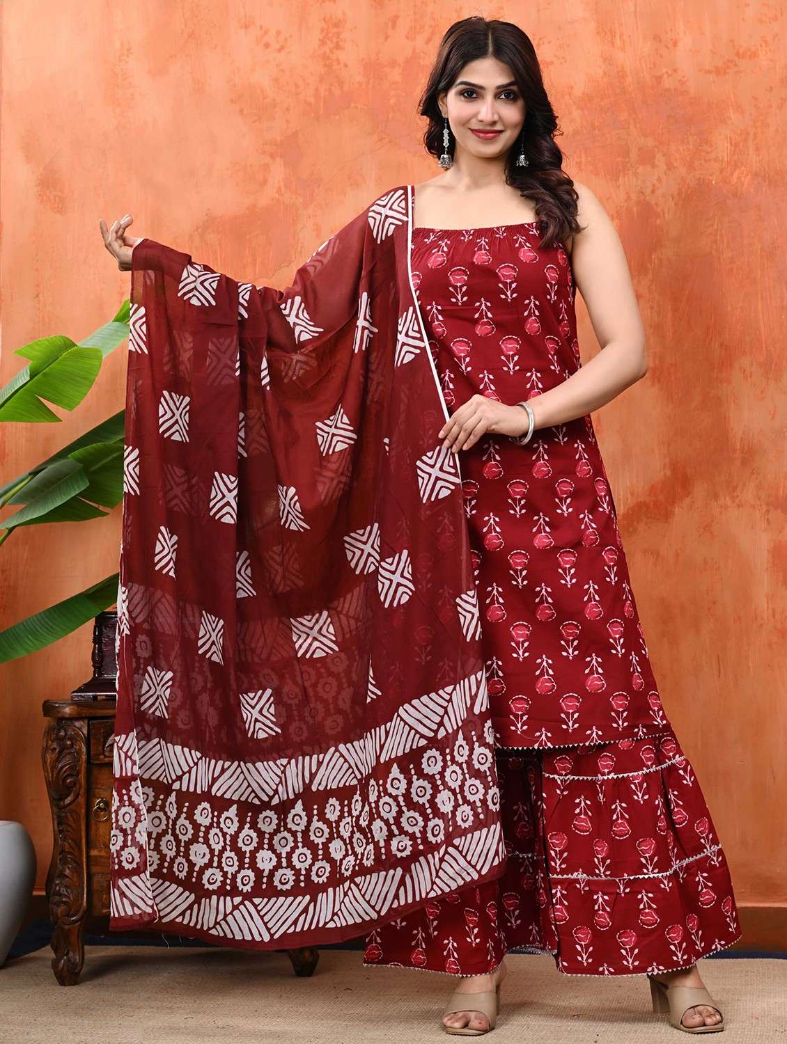 women printed sleeveless kurta sharara with dupatta set
