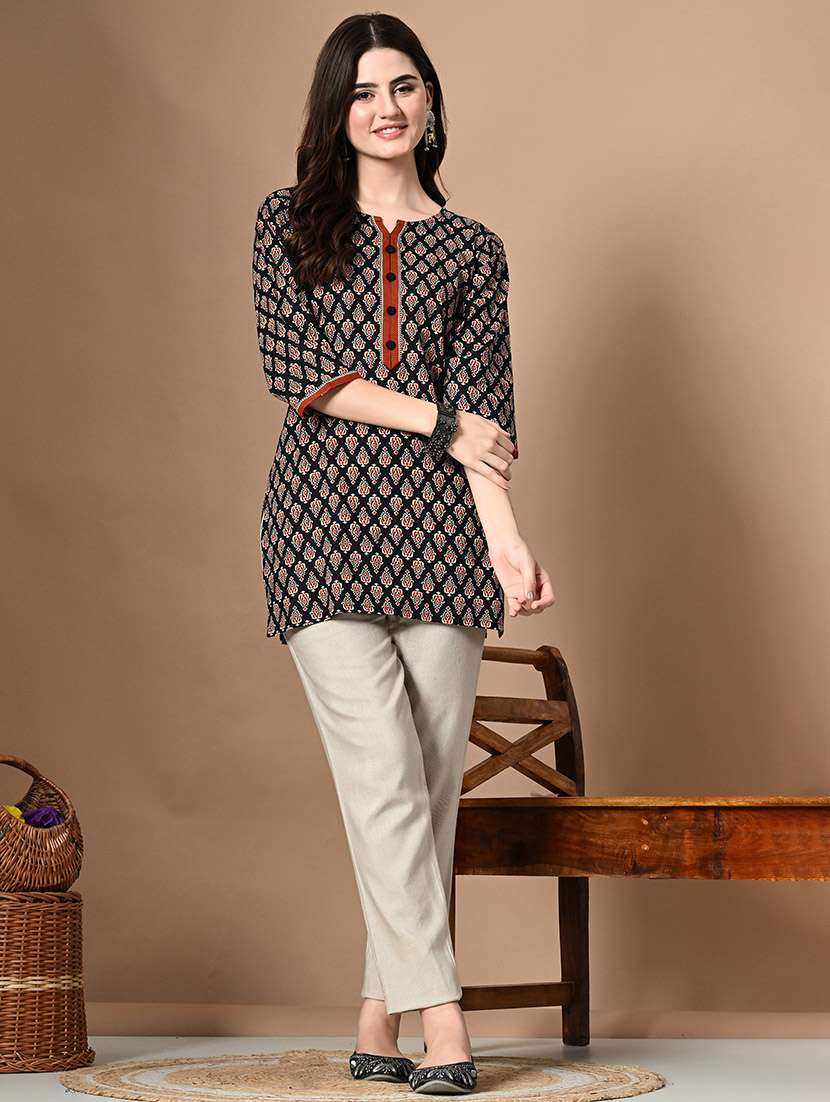 women printed three quarter sleeves straight kurti - 21561804 - Zoom Image - 0