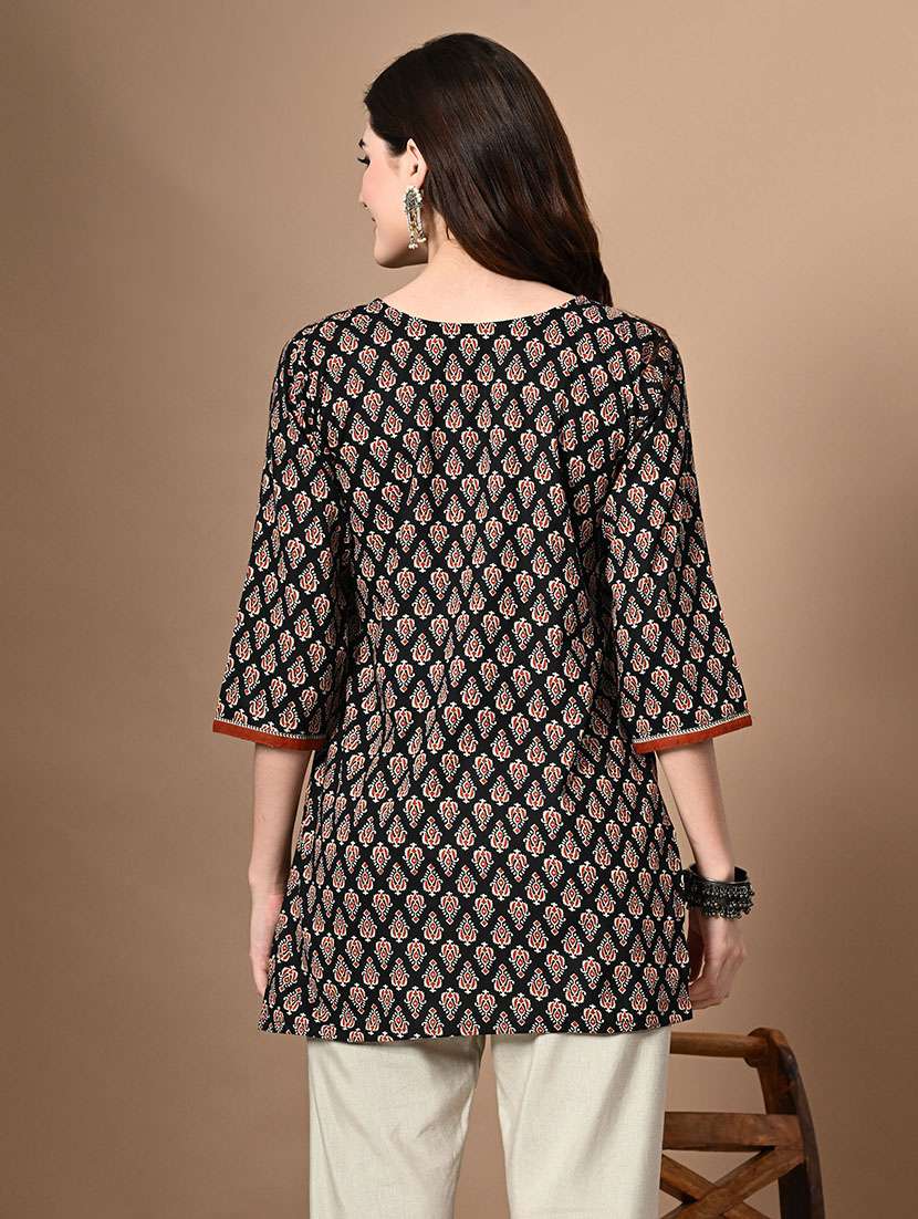 women printed three quarter sleeves straight kurti - 21561804 - Standard Image - 2