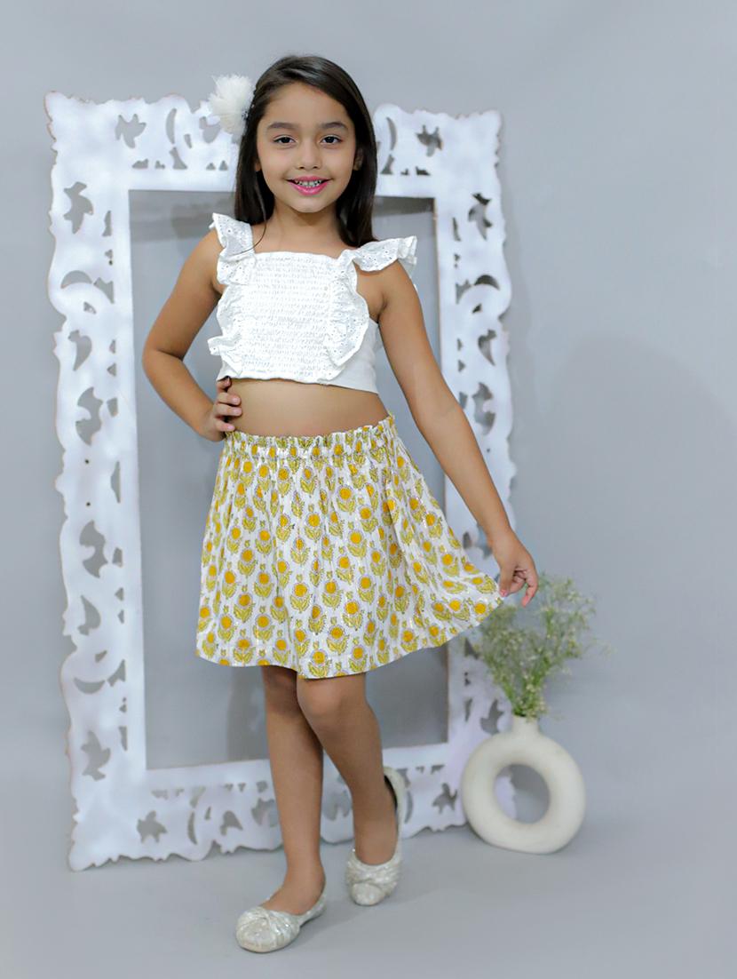 girls floral printed mini skirt
