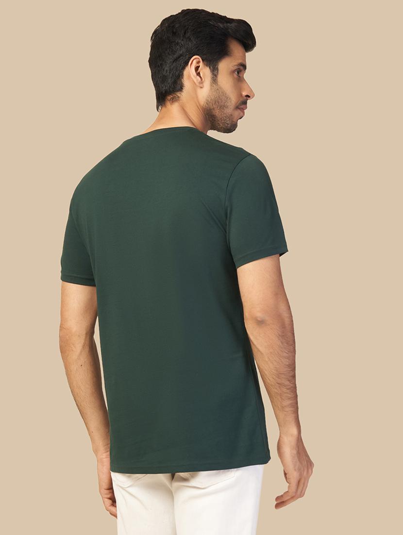men round neck chest print t-shirt - 21563304 - Standard Image - 2