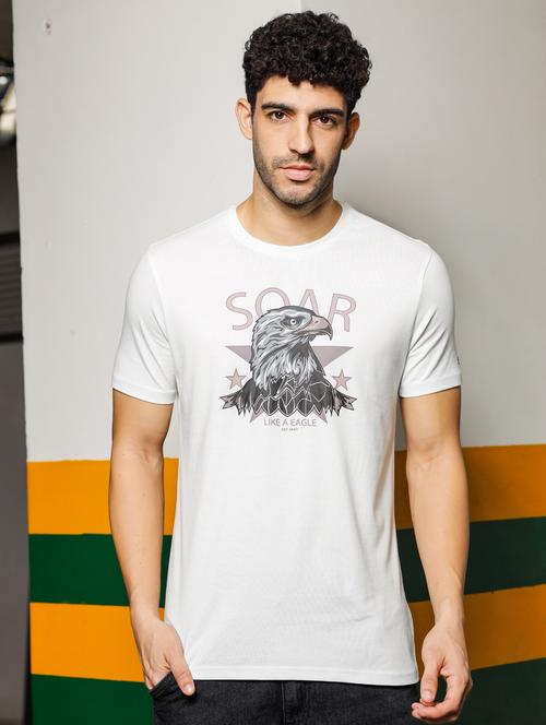 men round neck chest print t-shirt - 21563308 - Standard Image - 0