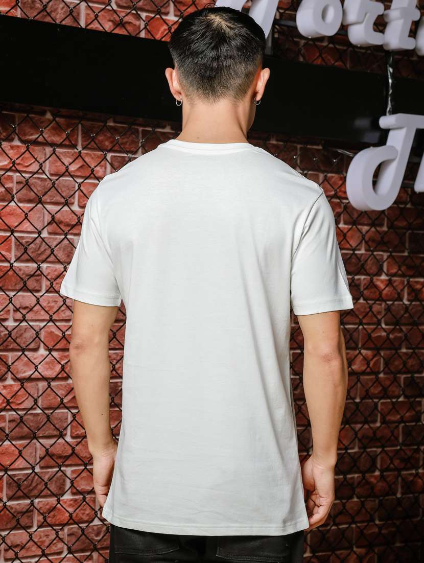 men round neck chest print t-shirt - 21563319 -  Standard Image - 2
