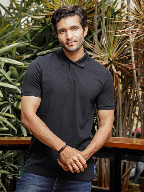 men solid short sleeves polo t-shirt - 21563329 - Standard Image - 0