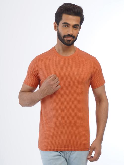 men round neck printed t-shirt - 21565131 - Standard Image - 0
