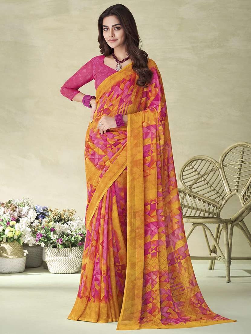 women geometric printed saree 