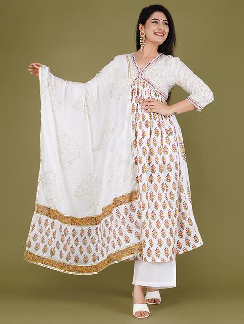 women floral kurta palazzo set with dupatta - 21568138 - Standard Image - 0