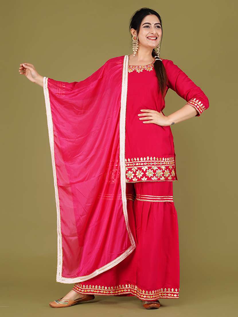 women solid kurta sharara set with dupatta