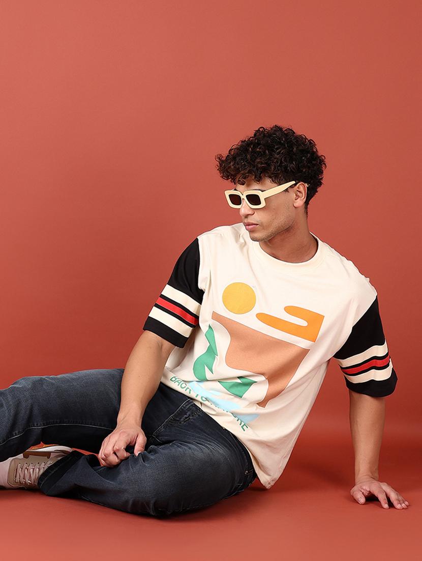 men front print short sleeve t-shirt - 21570771 - Standard Image - 2