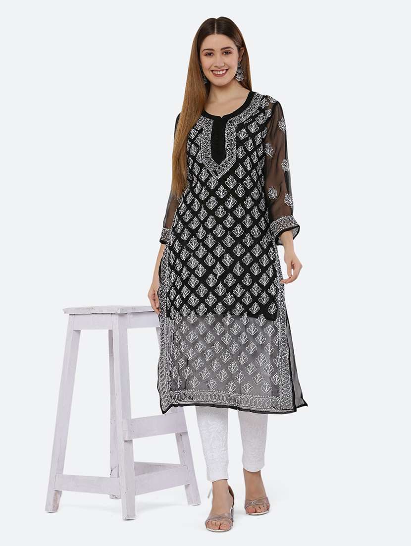 women chikankari round neck kurta