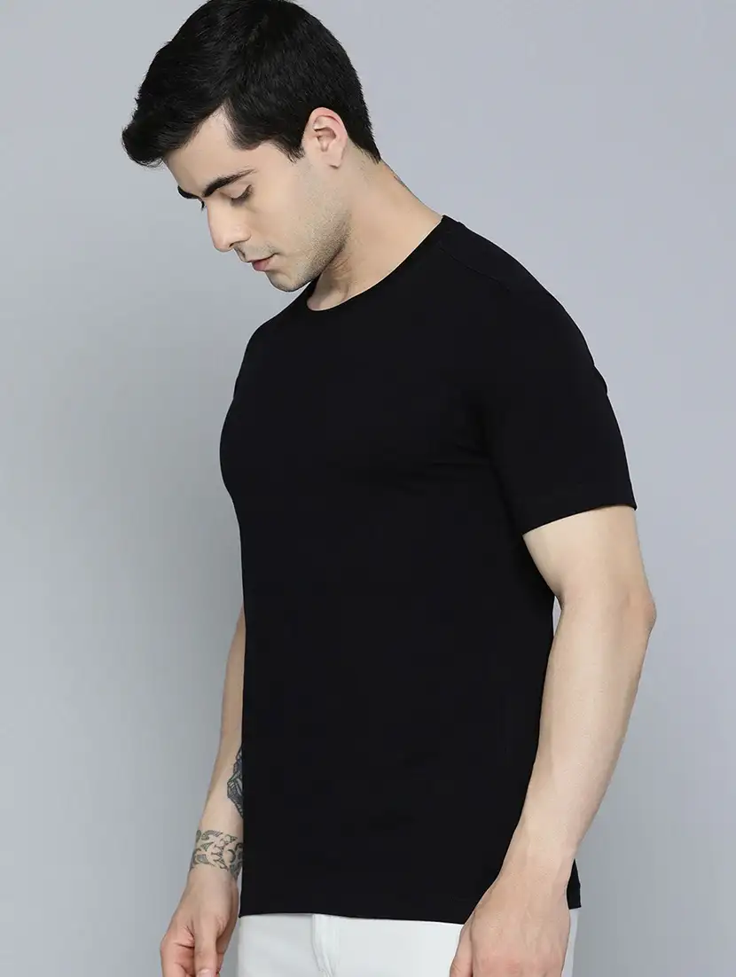 men solid round neck short sleeves t-shirt
