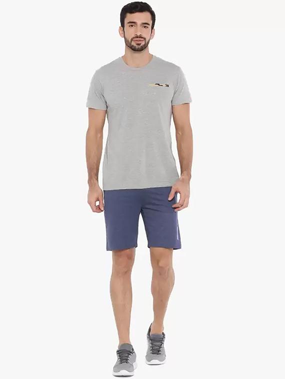 men solid mid rise regular fit shorts - 21576018 - Standard Image - 2