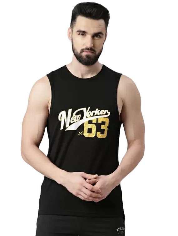 men black printed sleeveless vest