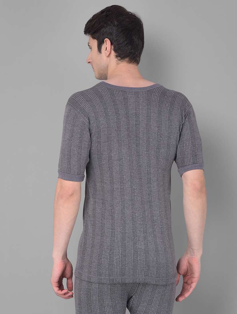men solid scoop neck half sleeve thermal top - 21578062 -  Standard Image - 2