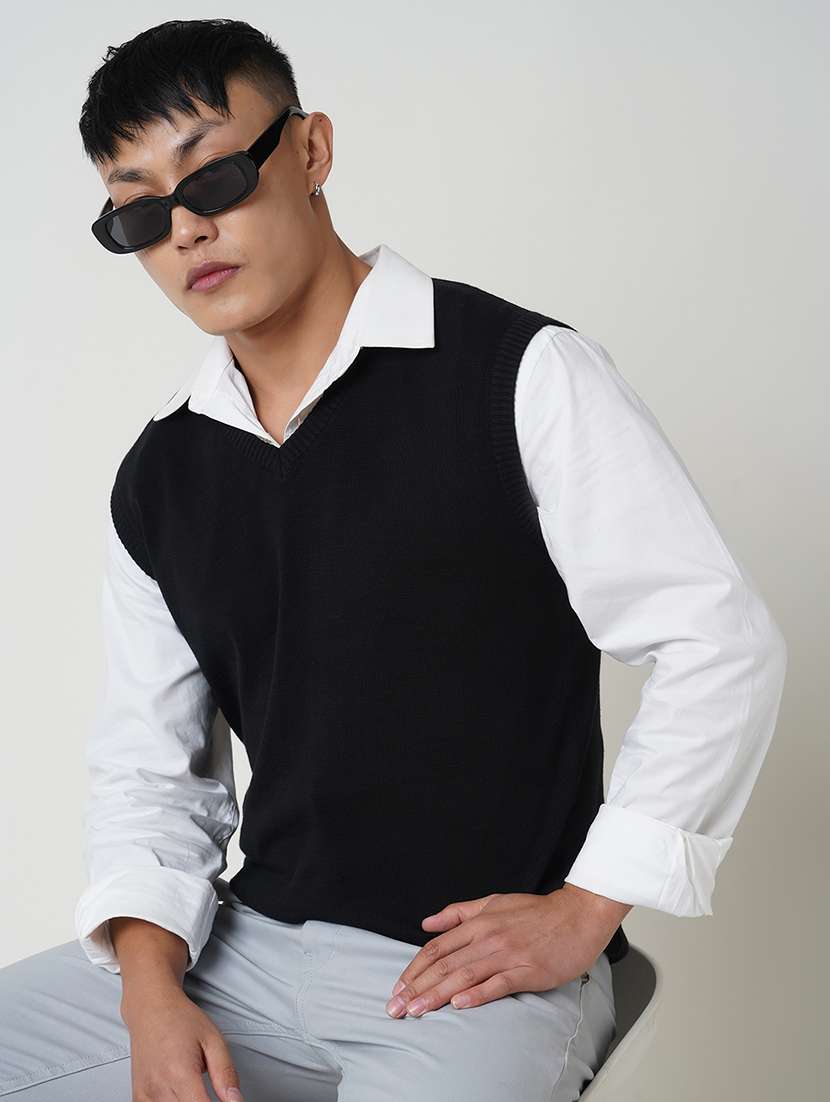 men black solid sleeveless pullover - 21579796 -  Standard Image - 2