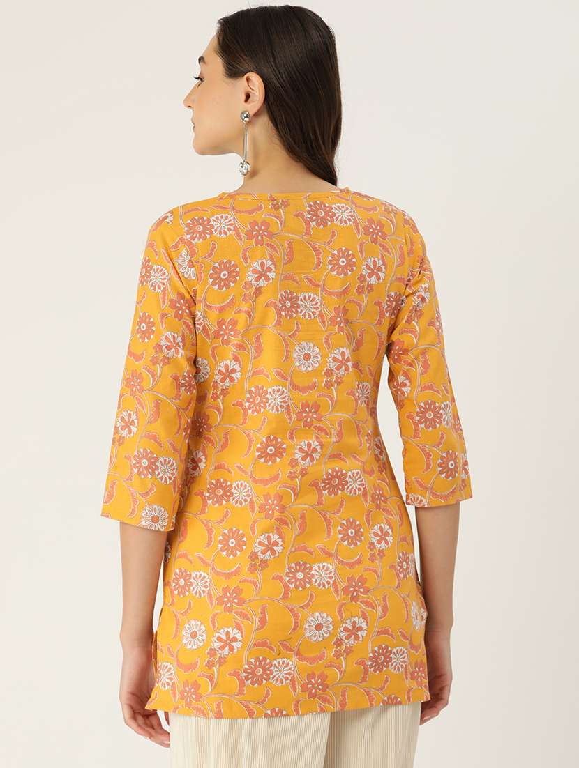 women floral printed three quarter sleeve short kurti - 21581202 - Standard Image - 2
