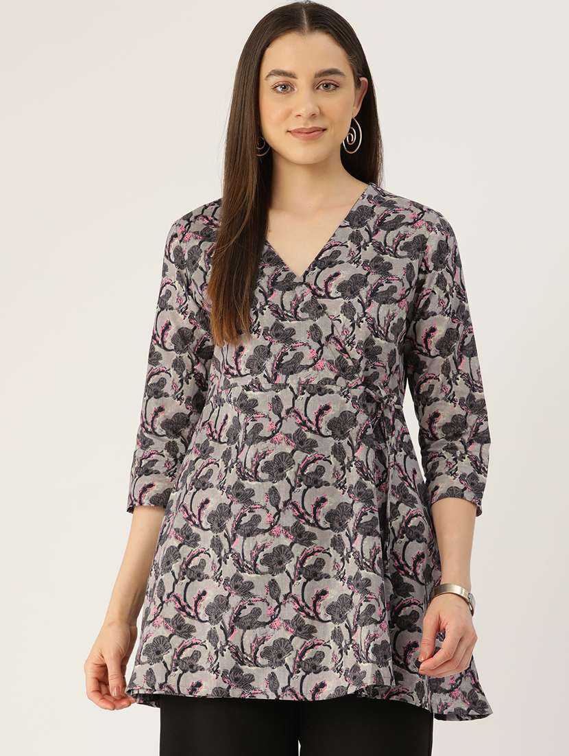 women three quarter sleeve angrakha kurti