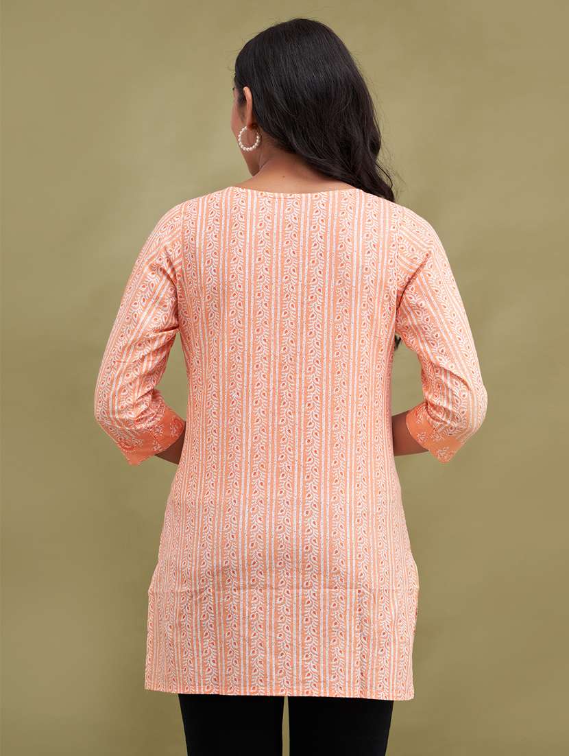 women three quarter sleeve straight kurti - 21581290 -  Standard Image - 2