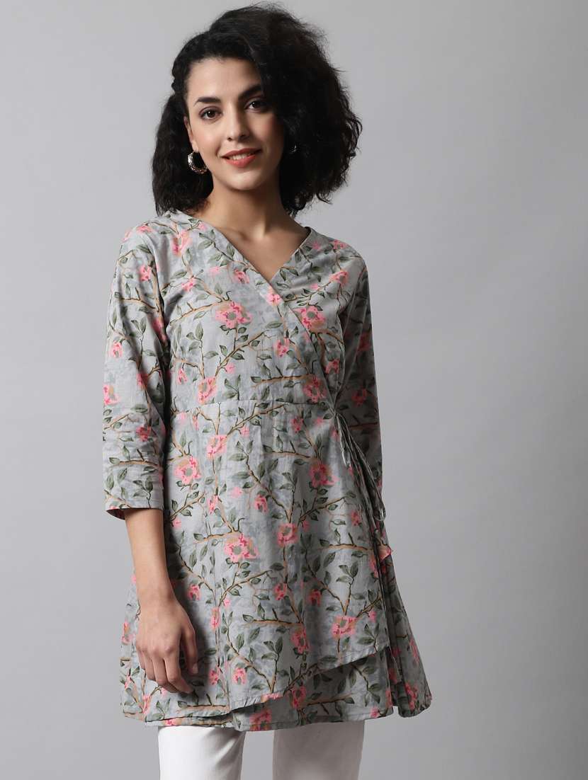 women printed three quarter sleeve angrakha kurti